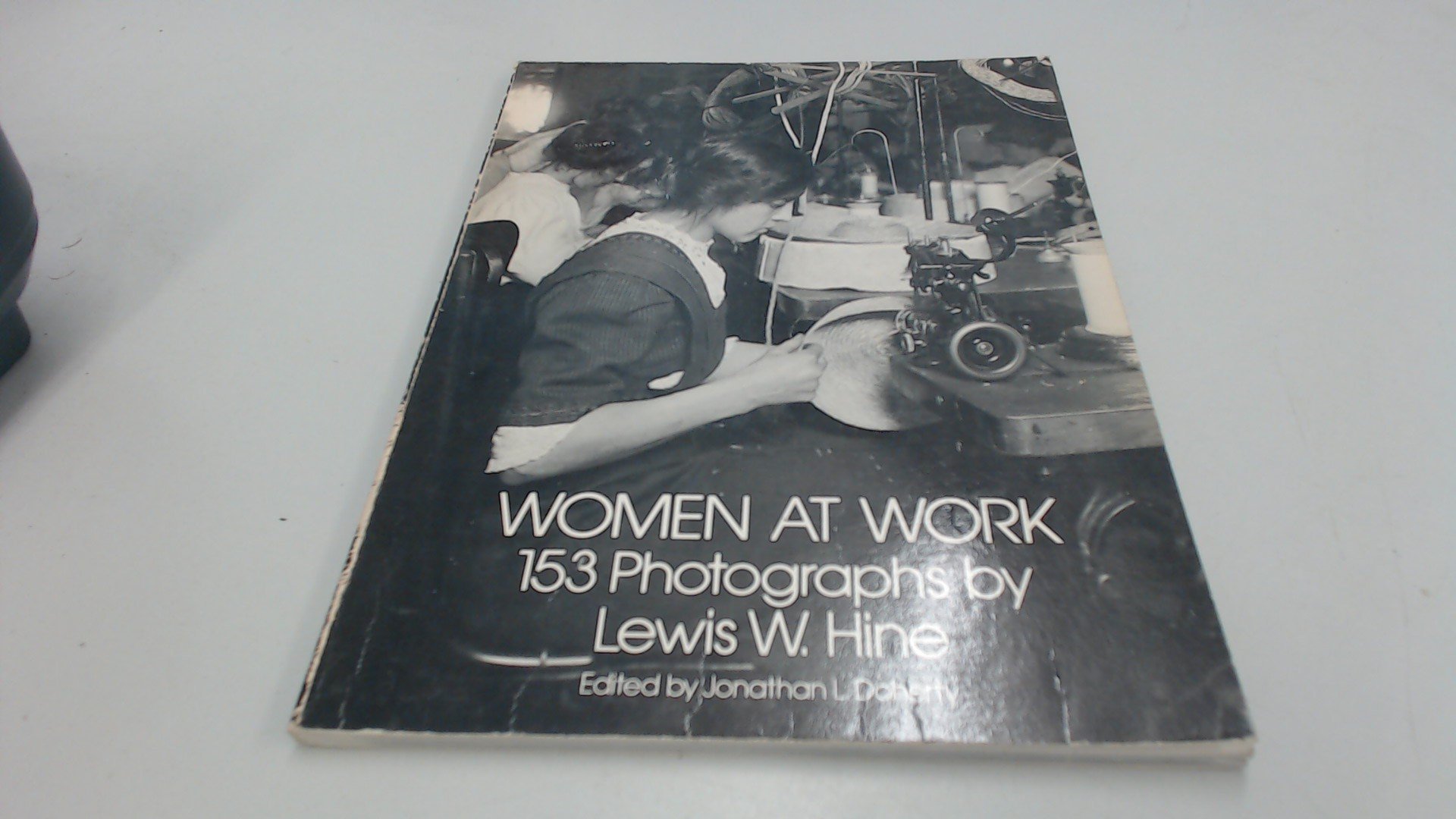 Amazon.co.jp: Lewis Wickes Hine: 本、バイオグラフィー、最新